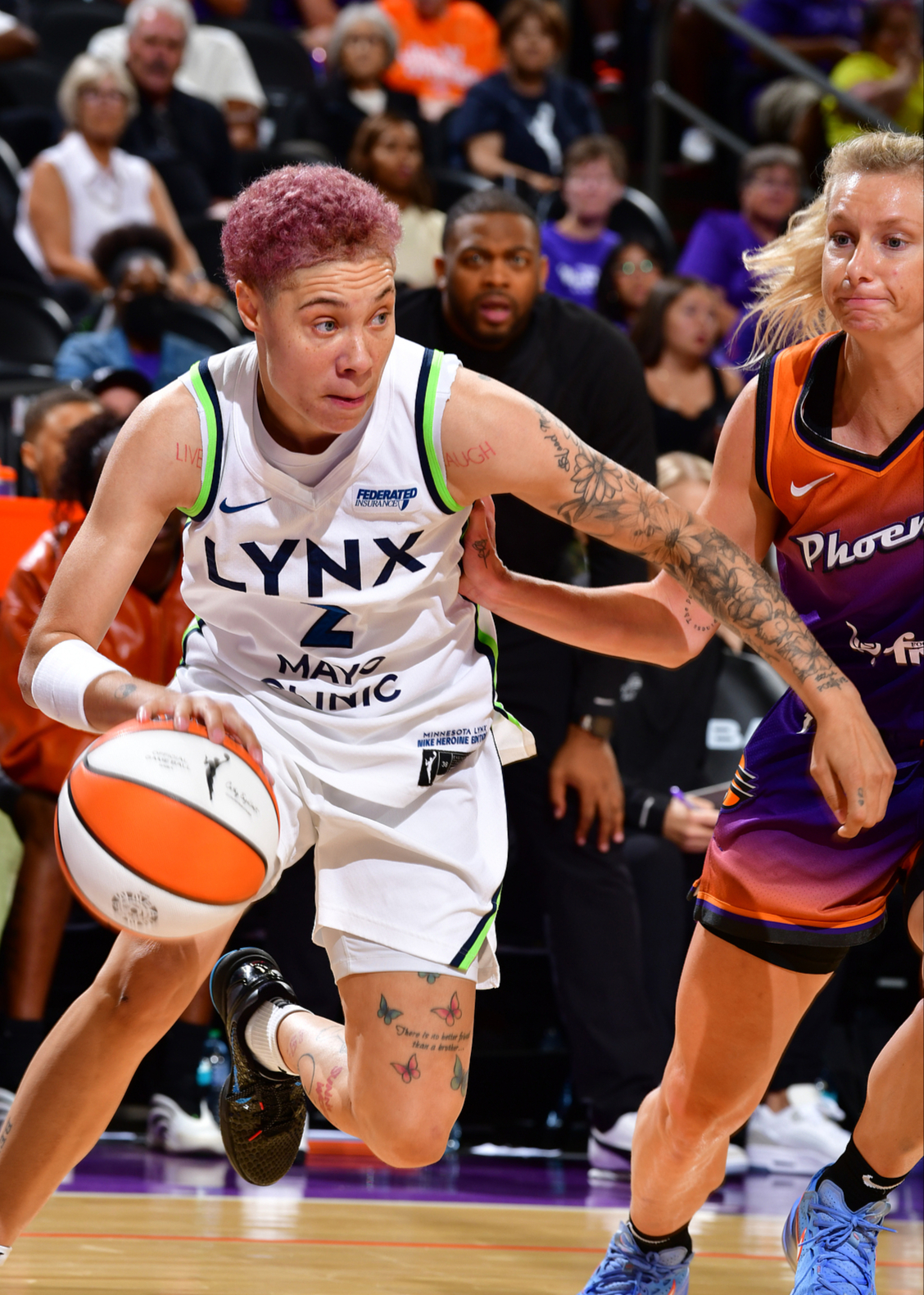 明尼苏达森林狼训练开放日，集结日手感冰凉引欢呼，NBA总决赛在即，资深球员宣示担当的简单介绍-开云体育官网